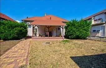 Eladó Budapest XVIII. kerületi családi ház hirdetés (97951397)