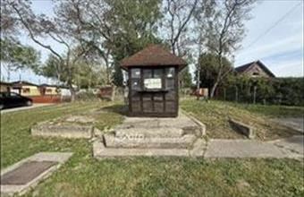 Eladó Tiszakécskei üzlethelyiség utcafronton hirdetés (39534374)