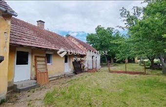 Eladó Csörnyeföldi családi ház hirdetés (45682393)