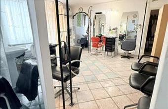 Eladó Kazincbarcikai üzlethelyiség utcafronton hirdetés (34396687)