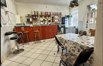 Eladó Izsófalvai üzlethelyiség utcafronton hirdetés (77334873)