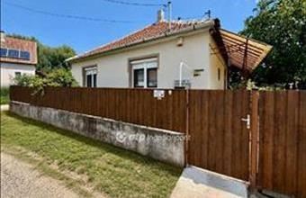 Eladó Bőcsi családi ház hirdetés (39573946)