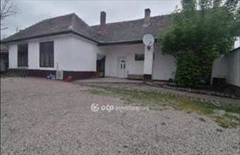 Eladó Kiskőrösi családi ház hirdetés (43243451)