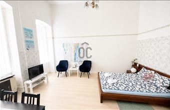 Eladó Budapest VI. kerületi tégla lakás hirdetés (37869944)