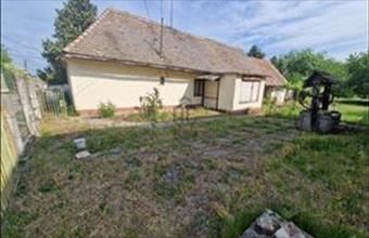 Eladó Naszályi lakóövezeti telek hirdetés (56547825)