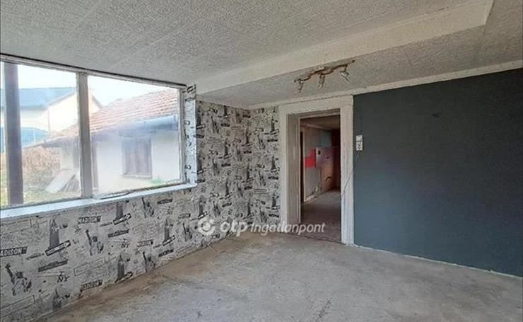 hirdetés 1. fotó