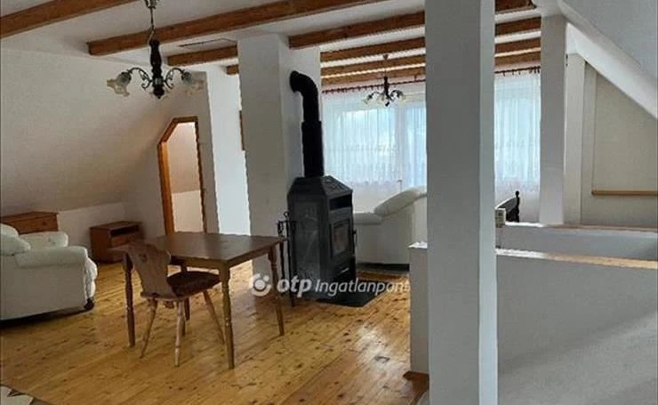 hirdetés 1. fotó