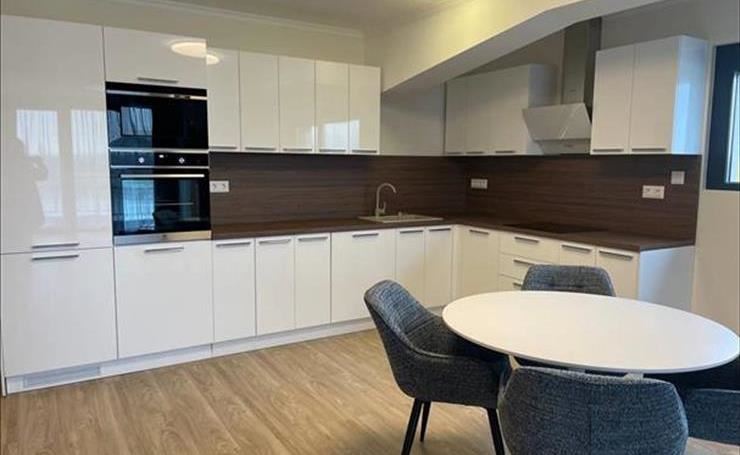hirdetés 1. fotó