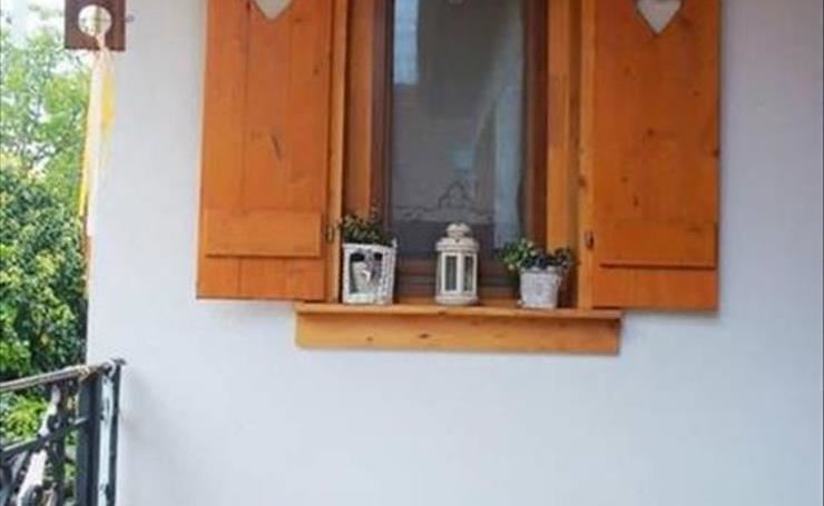 hirdetés 1. fotó