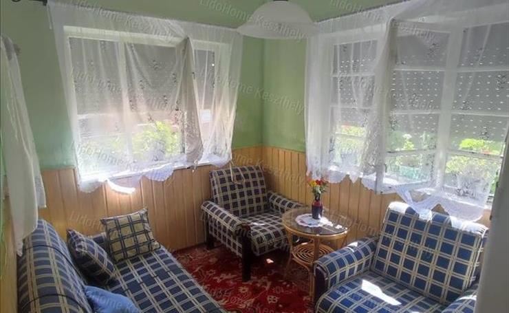 hirdetés 1. fotó