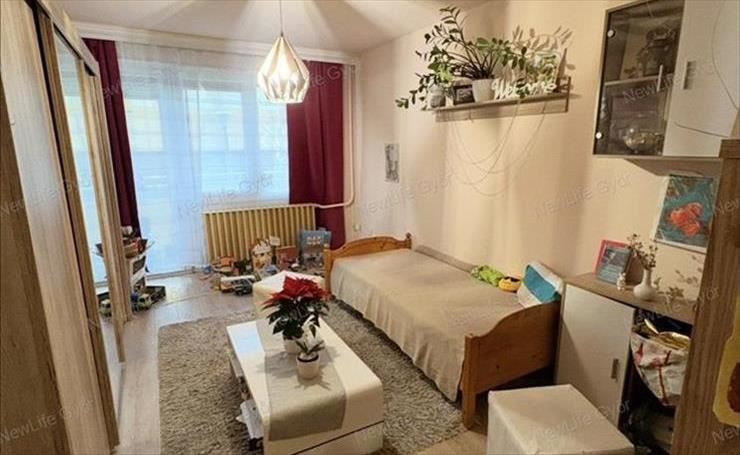 hirdetés 1. fotó
