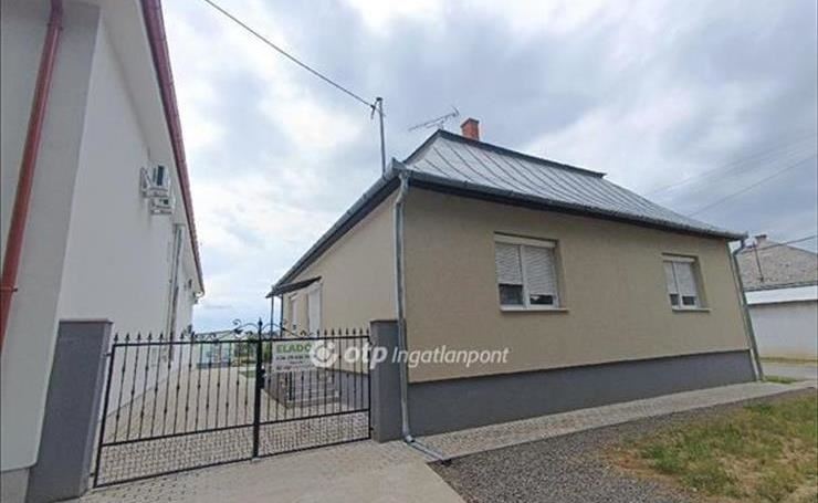 hirdetés 1. fotó