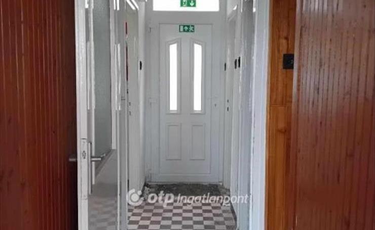 hirdetés 1. fotó
