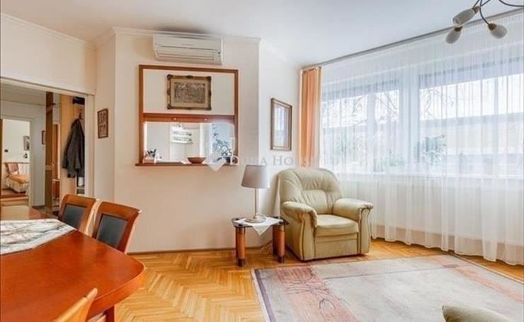 hirdetés 1. fotó