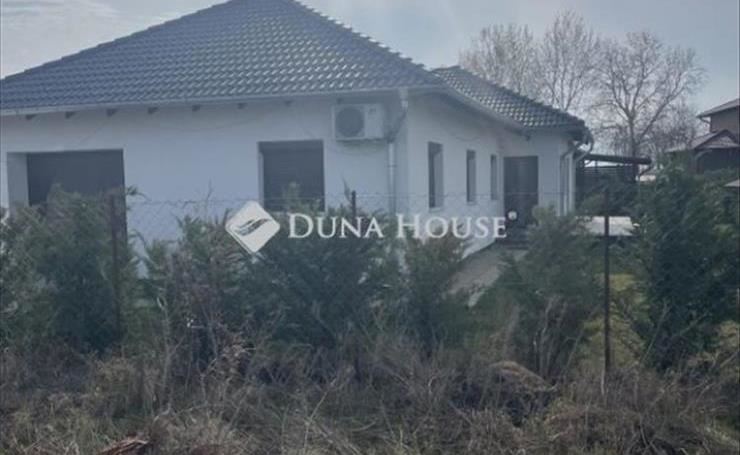 hirdetés 1. fotó