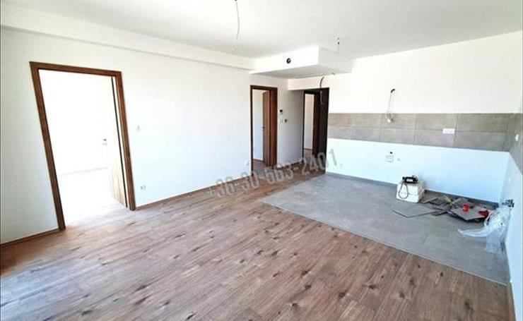 hirdetés 1. fotó