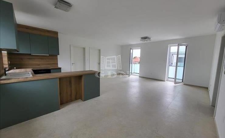 hirdetés 1. fotó
