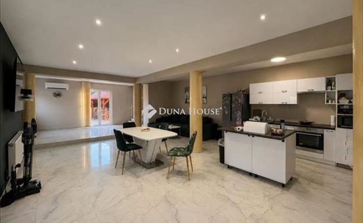 hirdetés 1. fotó