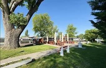 Eladó Balatonalmádi üdülőövezeti telek hirdetés (94414427) Eladó Balatonalmádi üdülőövezeti telek hirdetés (94414427)