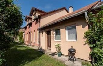 Eladó Székesfehérvári családi ház hirdetés (96974755) Eladó Székesfehérvári családi ház hirdetés (96974755)
