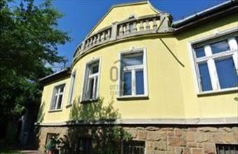 Eladó Budapest II. kerületi családi ház hirdetés (35994825) Eladó Budapest II. kerületi családi ház hirdetés (35994825)