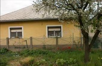 Eladó Tiszafüredi családi ház hirdetés (24677939) Eladó Tiszafüredi családi ház hirdetés (24677939)