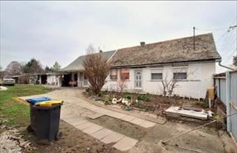 Eladó Sióagárdi családi ház hirdetés (19852243) Eladó Sióagárdi családi ház hirdetés (19852243)