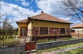 Eladó Békésszentandrási családi ház hirdetés (53942554) Eladó Békésszentandrási családi ház hirdetés (53942554)