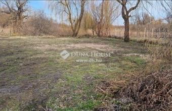 Eladó Balatonmáriafürdői üdülőövezeti telek hirdetés (36939493) Eladó Balatonmáriafürdői üdülőövezeti telek hirdetés (36939493)