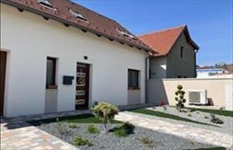 Eladó Balatonfüredi családi ház hirdetés (83223933) Eladó Balatonfüredi családi ház hirdetés (83223933)
