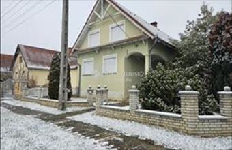 Eladó Véméndi családi ház hirdetés (92553754) Eladó Véméndi családi ház hirdetés (92553754)