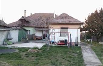 Eladó Sülysápi ikerház hirdetés (44797332) Eladó Sülysápi ikerház hirdetés (44797332)