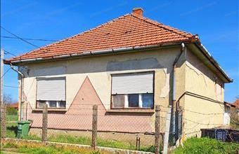 Eladó Jászkiséri családi ház hirdetés (77976591) Eladó Jászkiséri családi ház hirdetés (77976591)