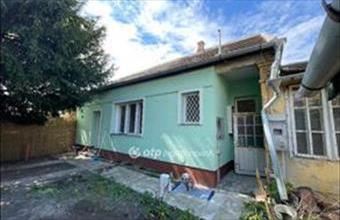 Eladó Budapest XX. kerületi ikerház hirdetés (58497494) Eladó Budapest XX. kerületi ikerház hirdetés (58497494)