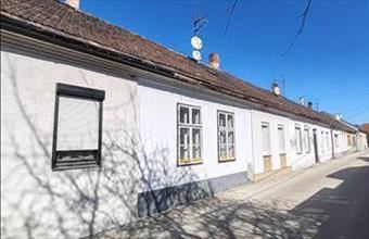 Eladó Mosonmagyaróvári sorház hirdetés (72176582) Eladó Mosonmagyaróvári sorház hirdetés (72176582)