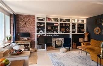 Eladó Budapest II. kerületi csúsztatott zsalus lakás hirdetés (91974476) Eladó Budapest II. kerületi csúsztatott zsalus lakás hirdetés (91974476)