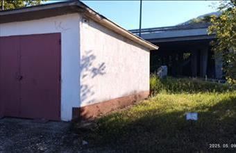 Eladó Tatabányai egyedi garázs hirdetés (84533664) Eladó Tatabányai egyedi garázs hirdetés (84533664)
