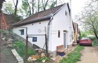 Eladó Kesztölci családi ház hirdetés (93788343) Eladó Kesztölci családi ház hirdetés (93788343)