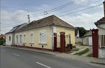 Eladó Veszprémi családi ház hirdetés (39644854) Eladó Veszprémi családi ház hirdetés (39644854)