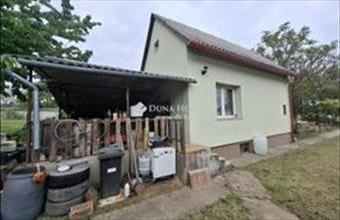 Eladó Sülysápi családi ház hirdetés (58266784) Eladó Sülysápi családi ház hirdetés (58266784)