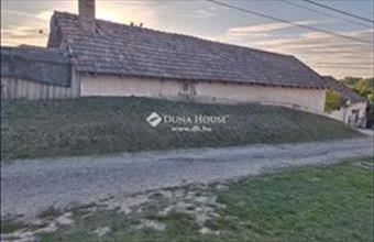 Eladó Neszmélyi családi ház hirdetés (32255447) Eladó Neszmélyi családi ház hirdetés (32255447)