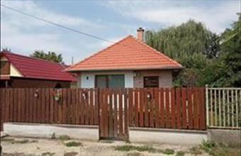 Eladó Szolnoki hétvégi ház hirdetés (24769421) Eladó Szolnoki hétvégi ház hirdetés (24769421)