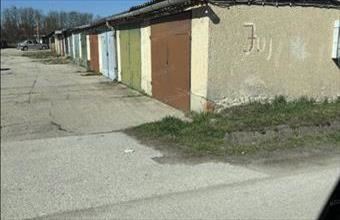 Eladó Oroszlányi egyedi garázs hirdetés (97944688) Eladó Oroszlányi egyedi garázs hirdetés (97944688)