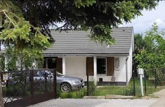 Eladó Balatonszárszói családi ház hirdetés (76498247) Eladó Balatonszárszói családi ház hirdetés (76498247)