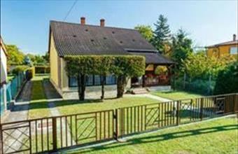 Eladó Balatonfenyvesi családi ház hirdetés (75343962) Eladó Balatonfenyvesi családi ház hirdetés (75343962)