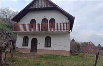 Eladó Győrújbaráti családi ház hirdetés (83298934) Eladó Győrújbaráti családi ház hirdetés (83298934)